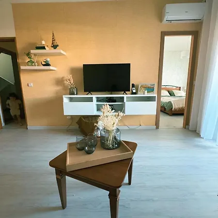 Ns Apartment *